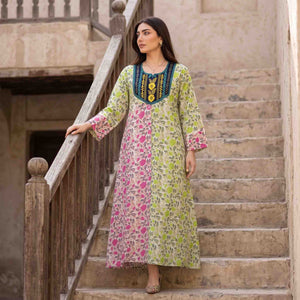 Spring Blossoms Women Darra - Green & Pink