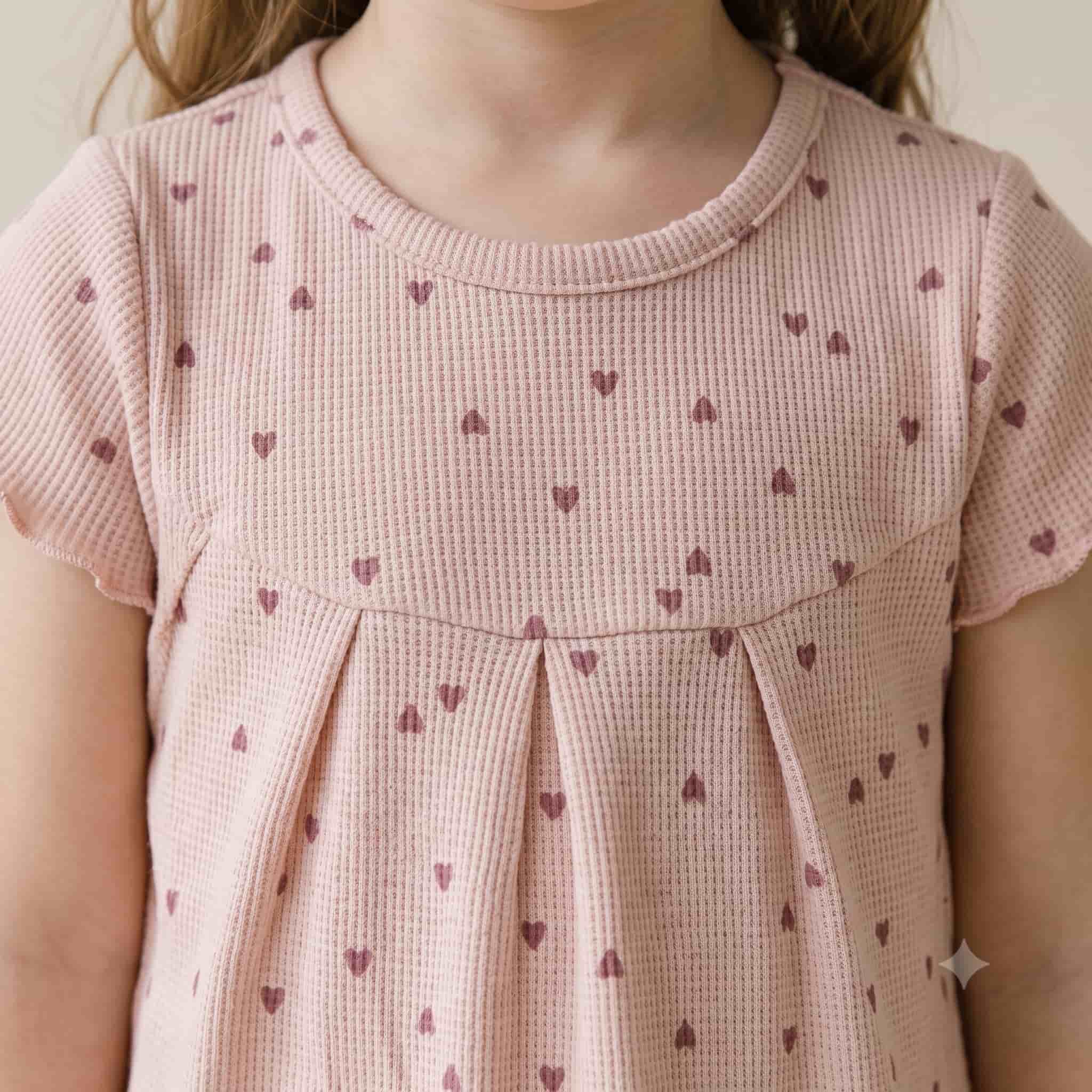 Heart Pleats Girls Short Set - Pink