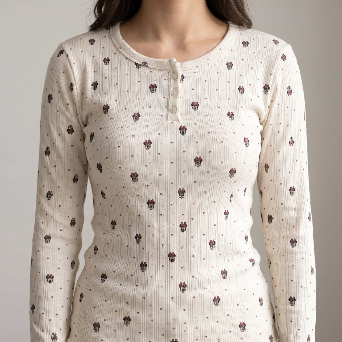 Minnie Mouse Women Full Sleeves Pajama Set – Ivory