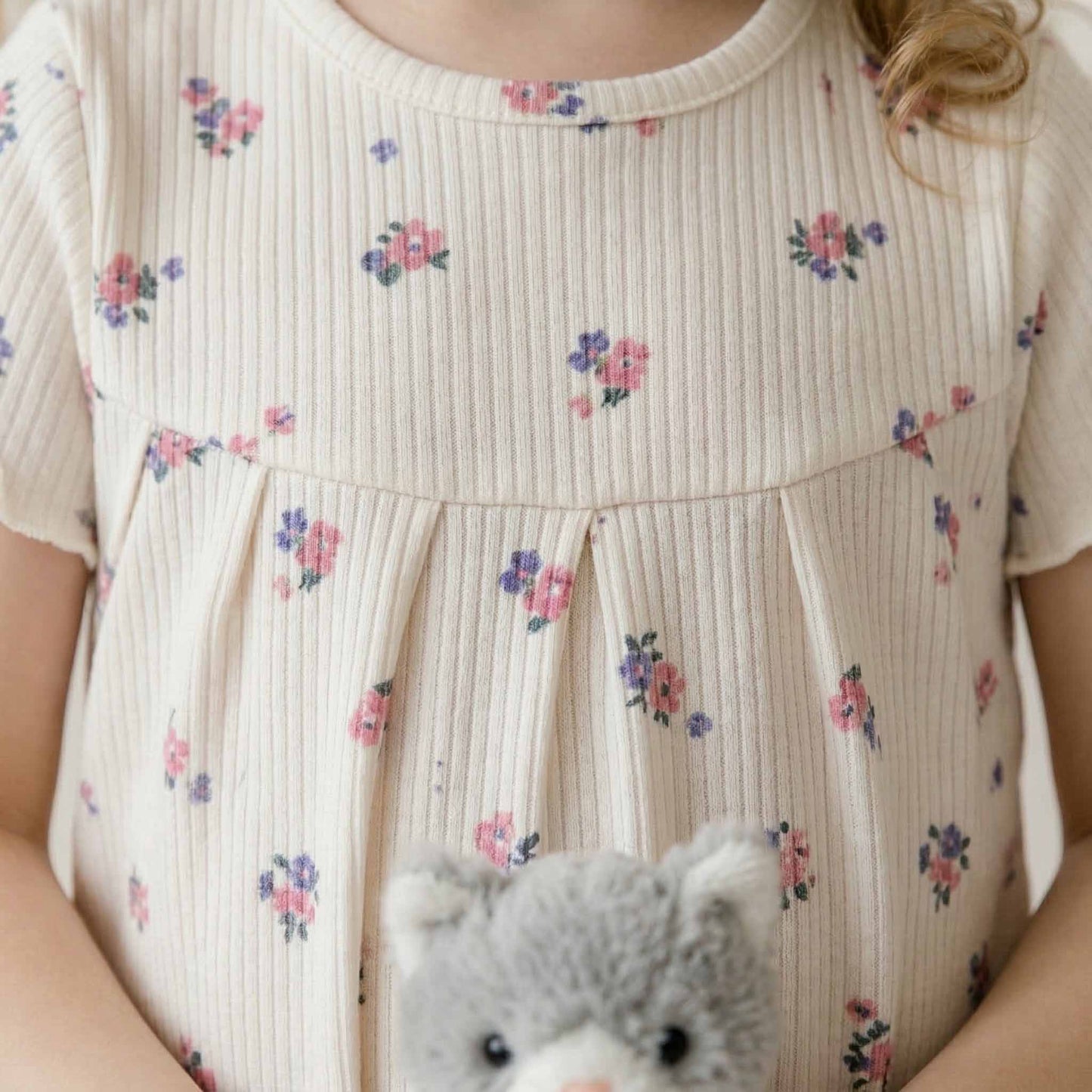 Ditsy Floral Girls Short Sleeves Pajama Set- Cream