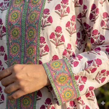 Fuchsia Bloom Women Daraa- Cream