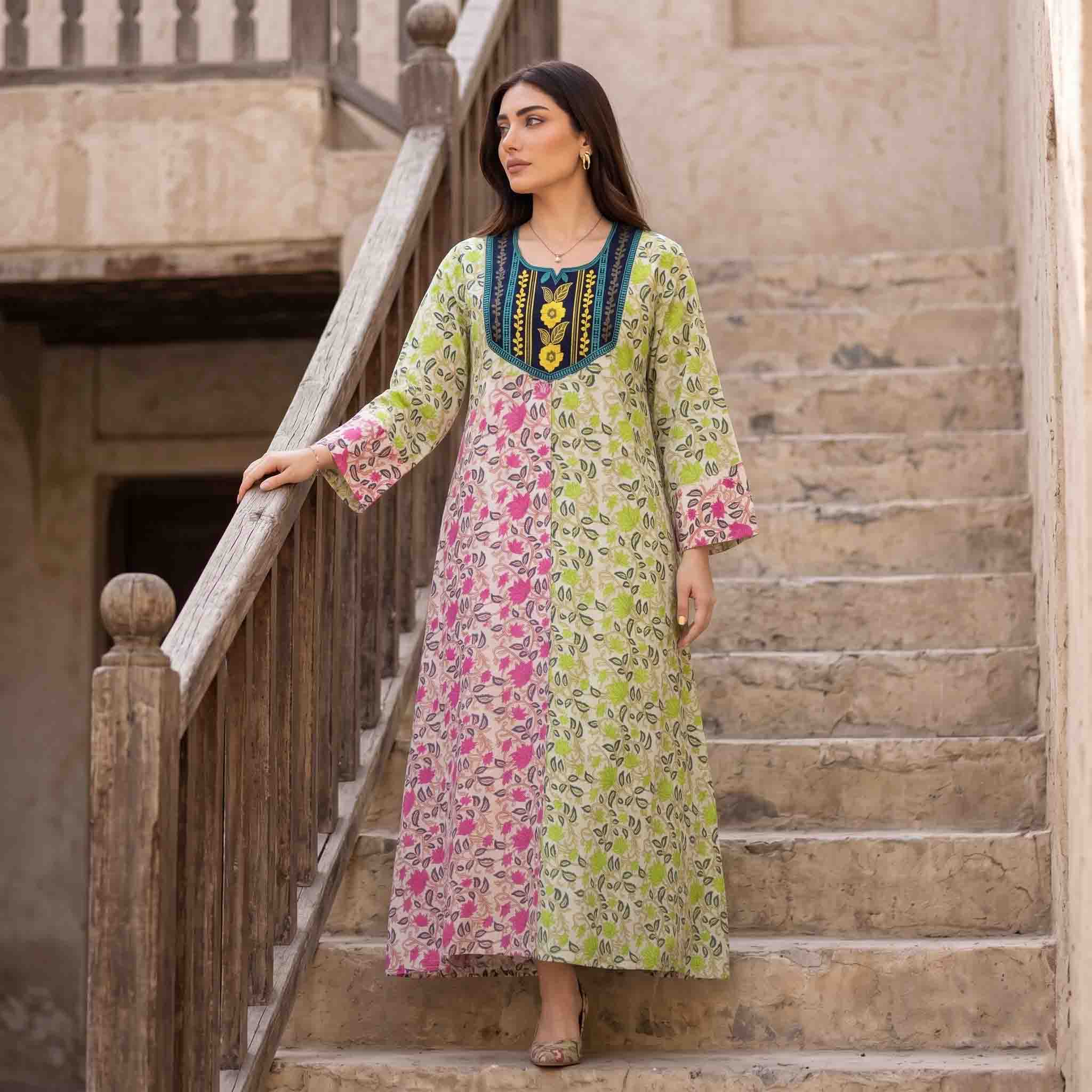 Spring Blossoms Women Darra - Green & Pink