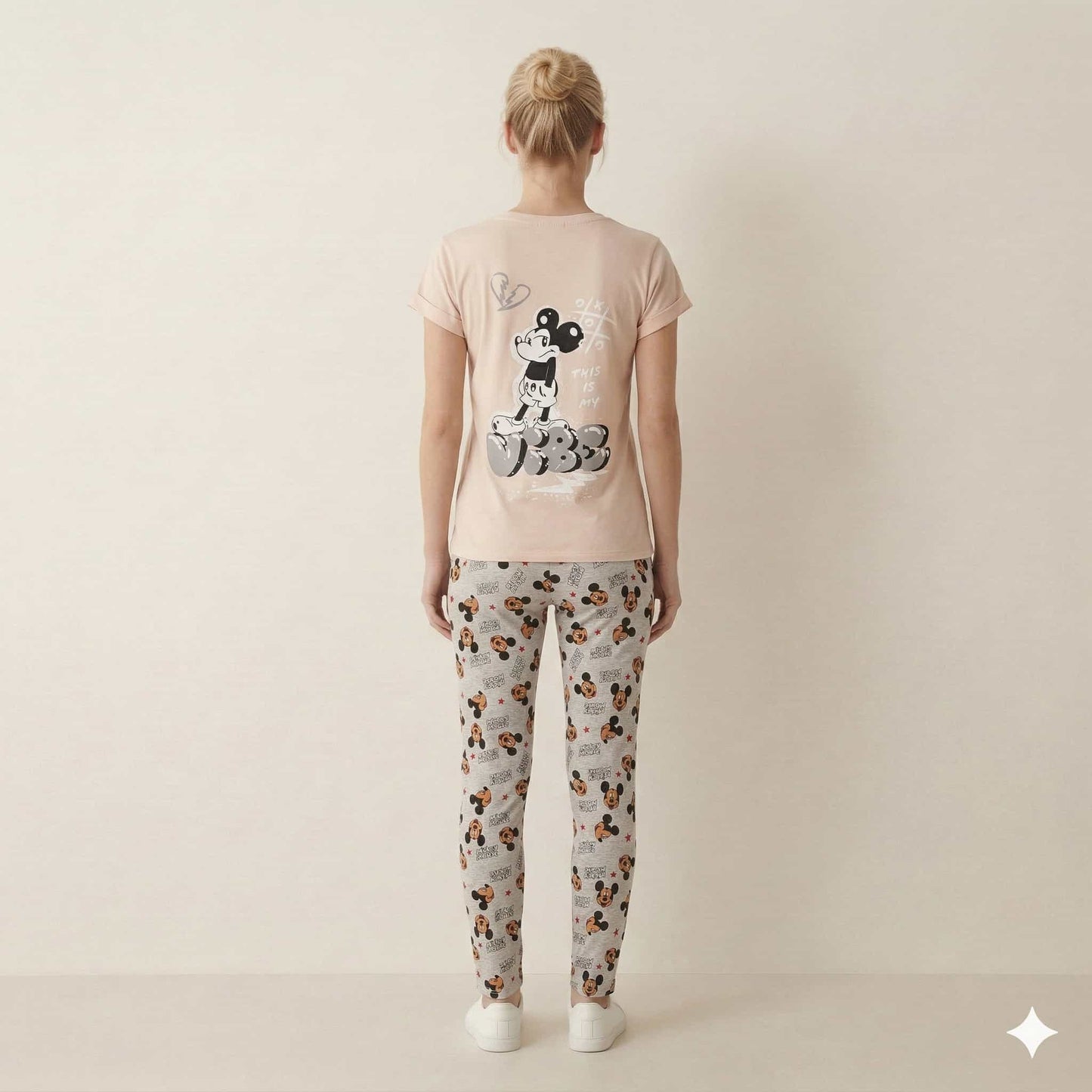 طقم بيجاما حريمي ميكي ماوس - كريمي رمادي