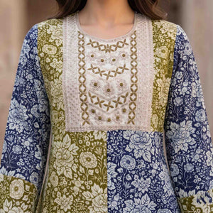 Rose Print Embroidered Neckline women Darra - Green & Navy Blue