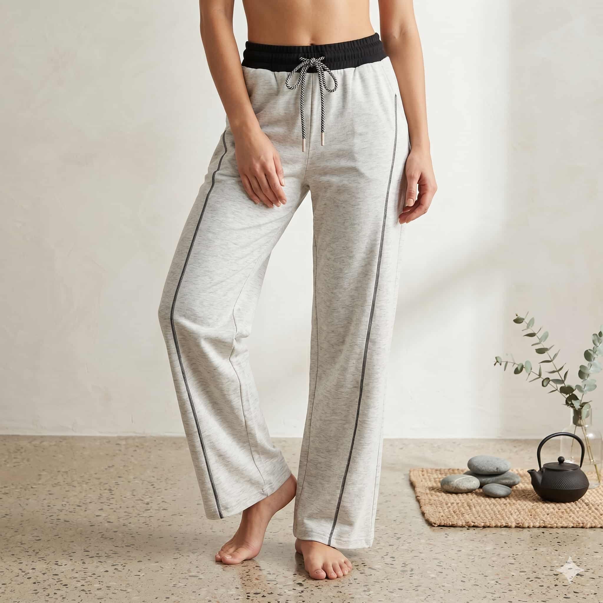 Monochrome Motion Lounge Women Pants - White