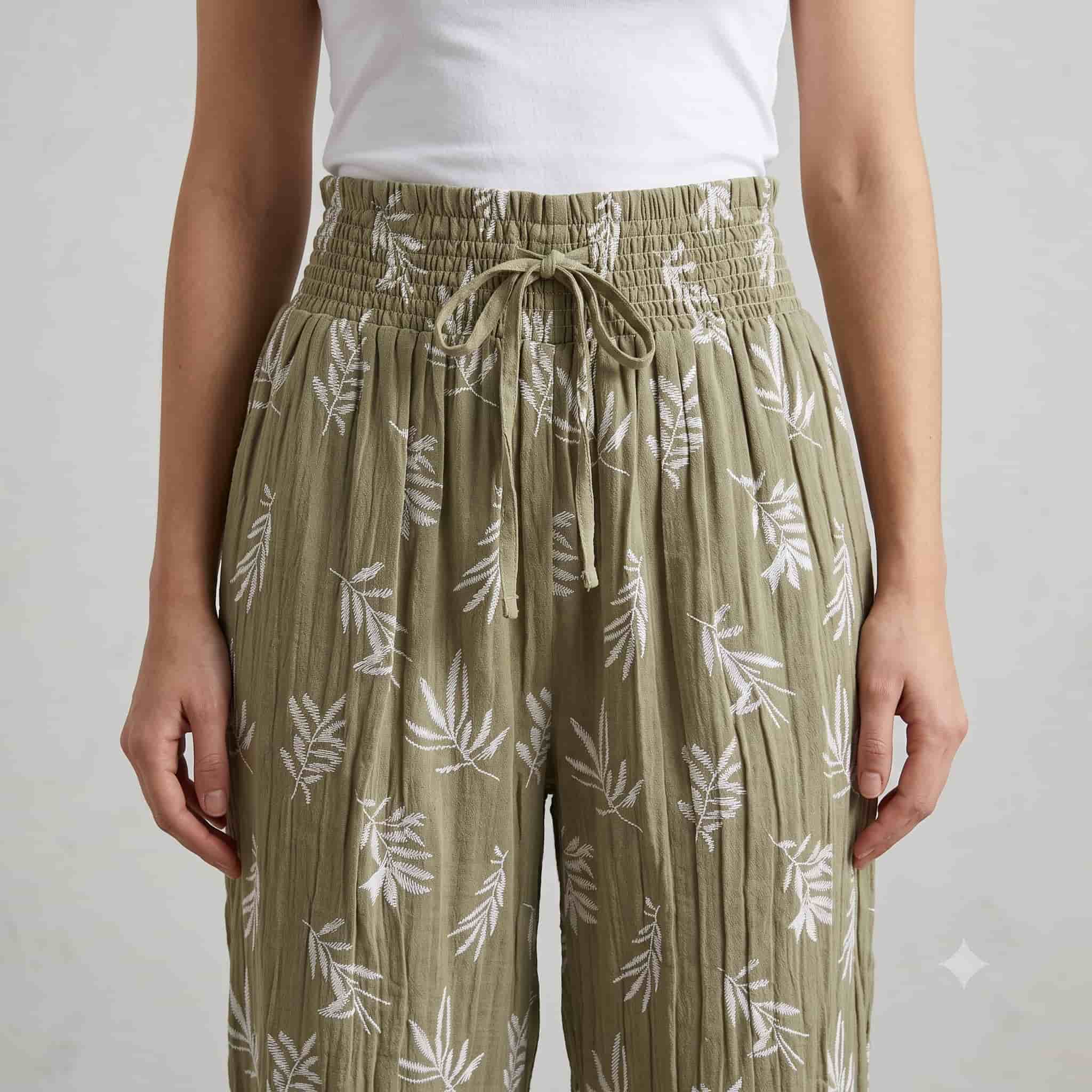 Botanic Bliss Plazzo Women Pants - Olive Green