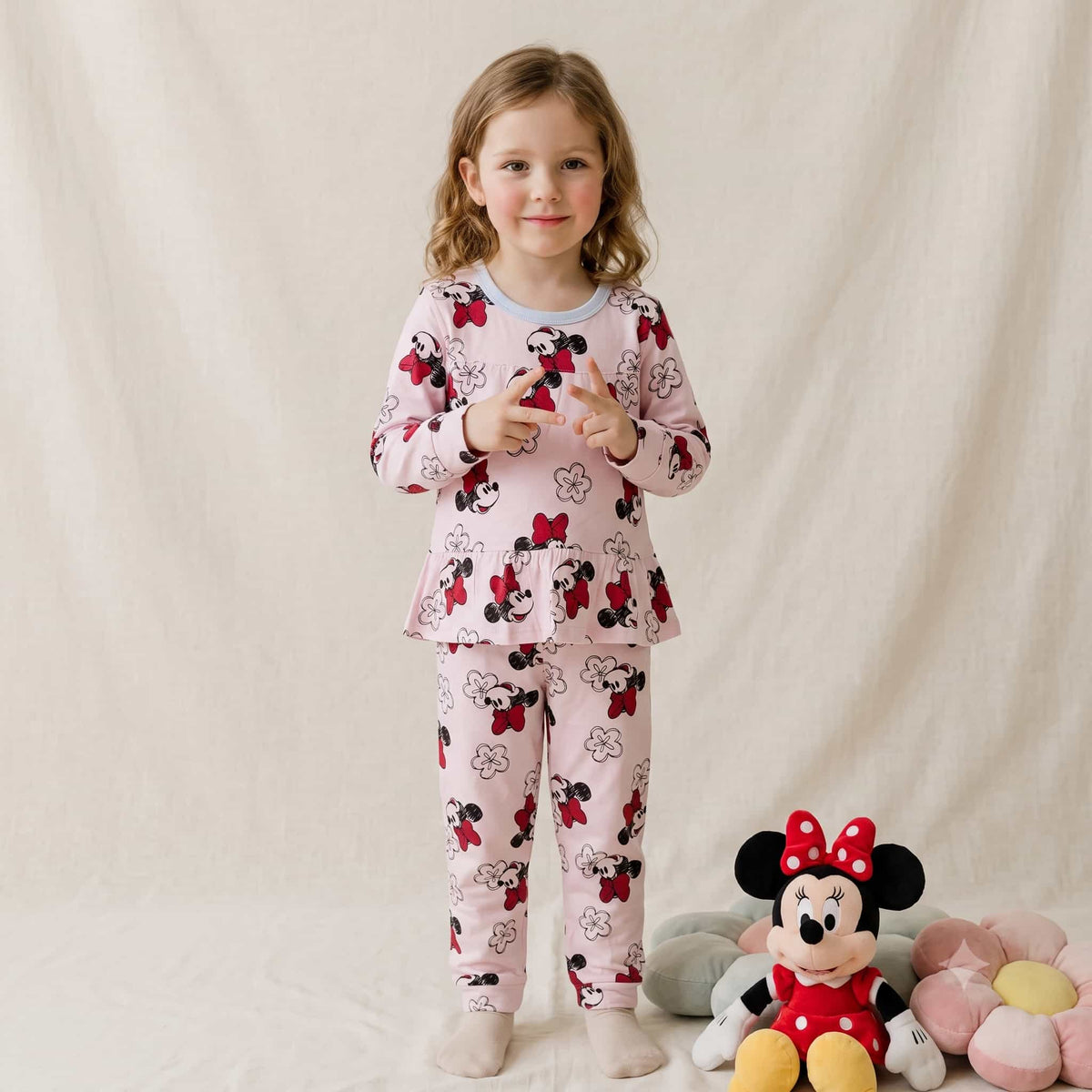 Minnie Mouse Girls Full Sleeves Pajama Set – Light Pink