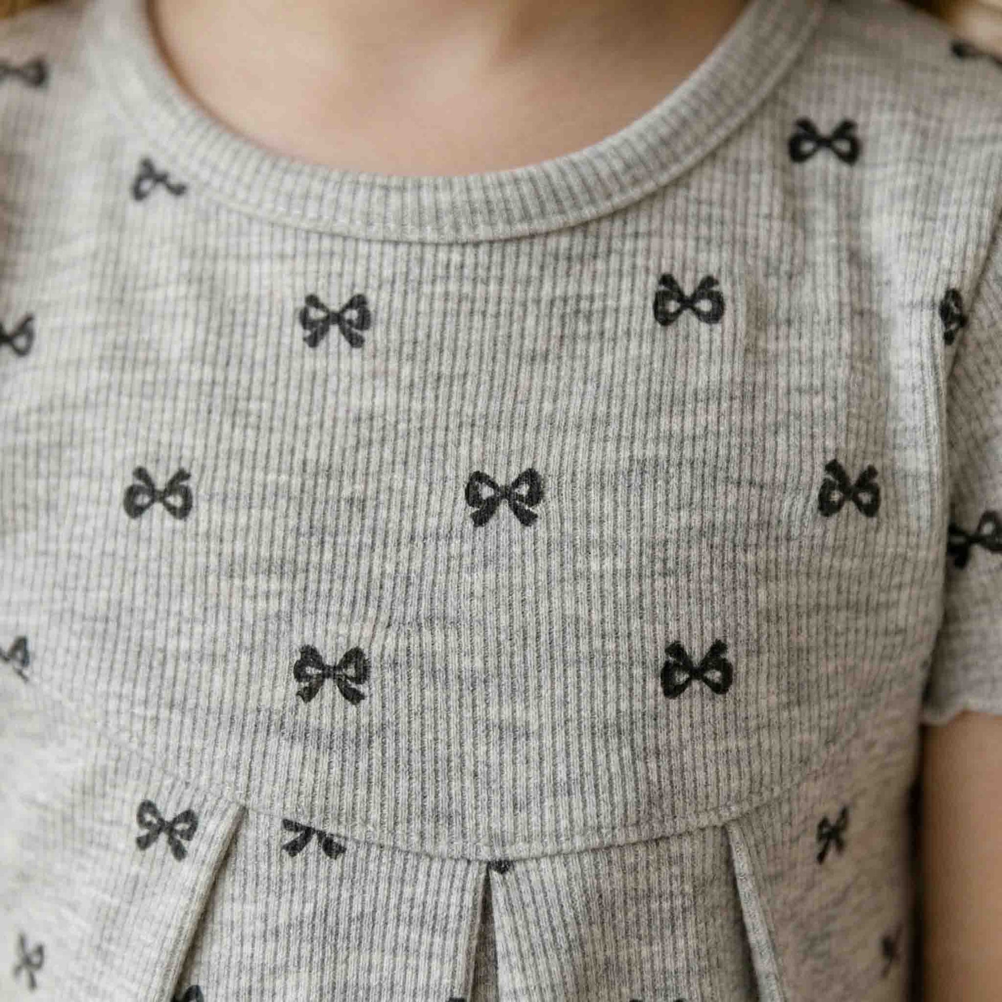 Cute Bows Girls Short Sleeves Pajama Set - Grey