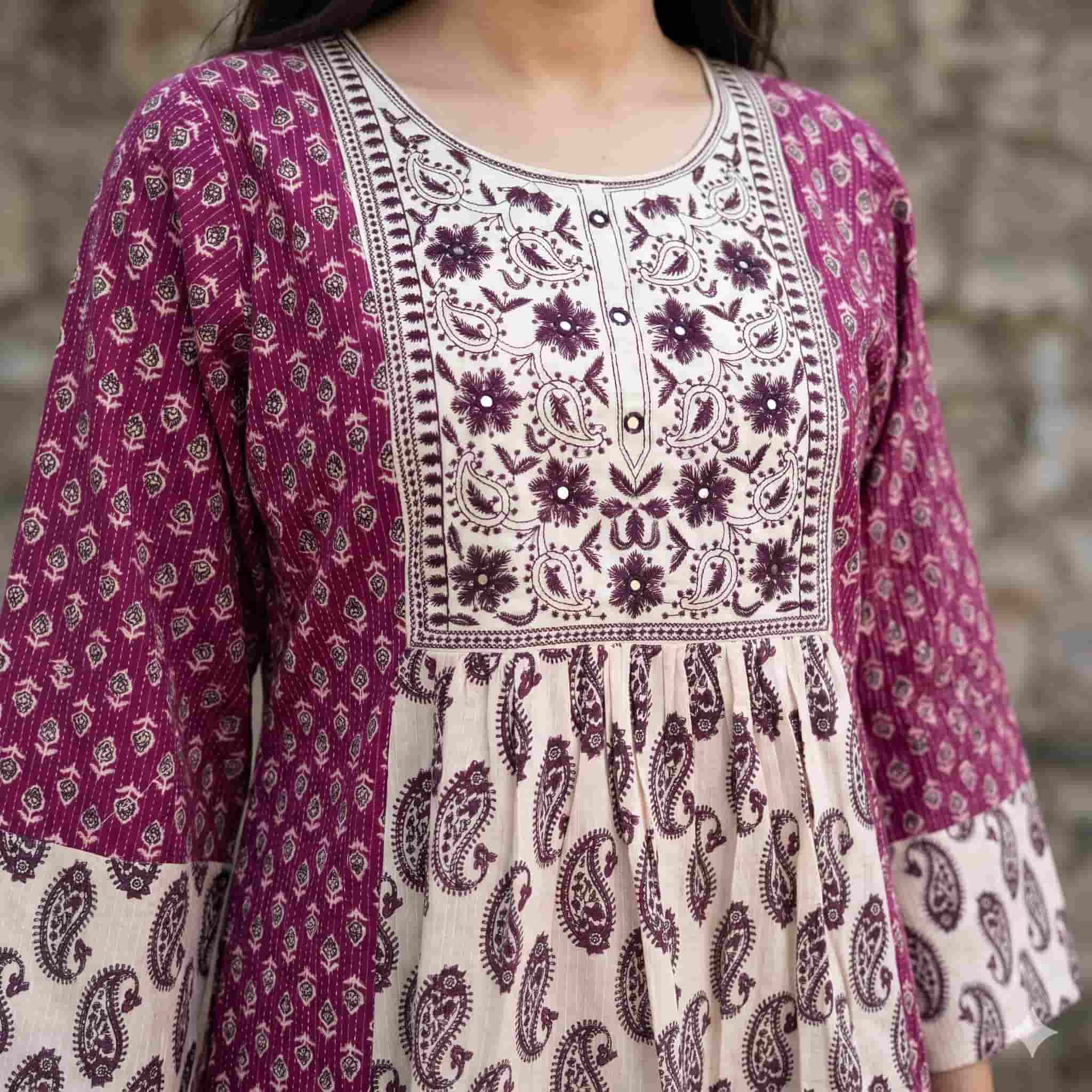 Plum Paisley Women Darra - Purple