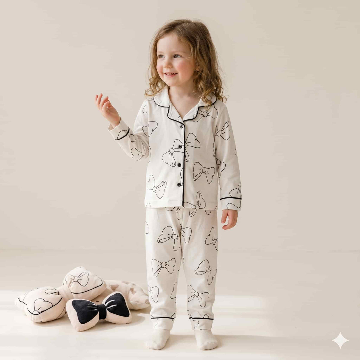 Bow Charm Girls Full Sleeves Pajama Set - White & Black