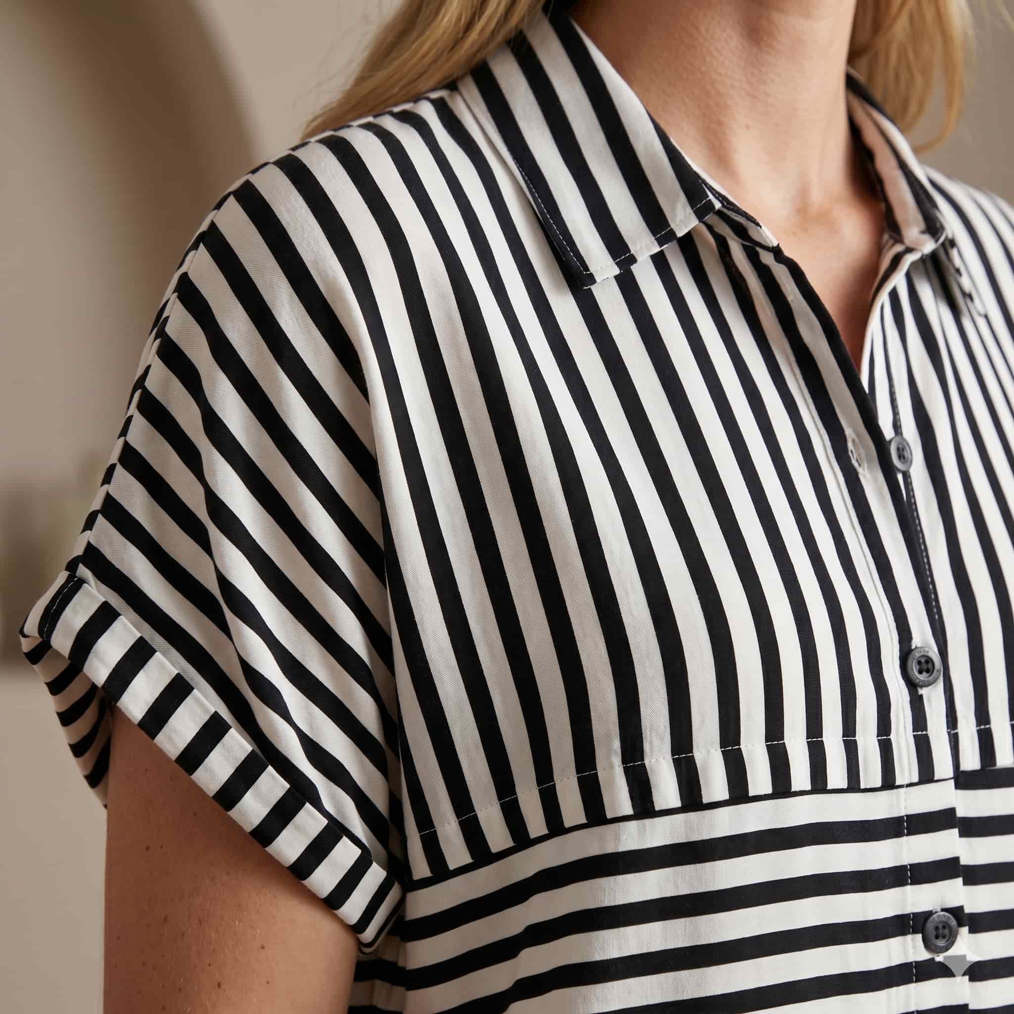 Urban Stripes Women Midi - Black