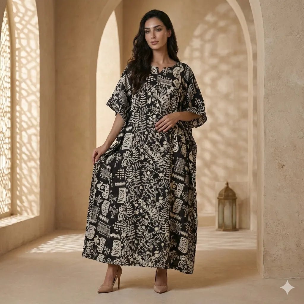 Monochrome Traditional Women Daraa- Black